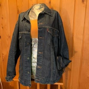 Dark Wash Levi’s Jean Jacket